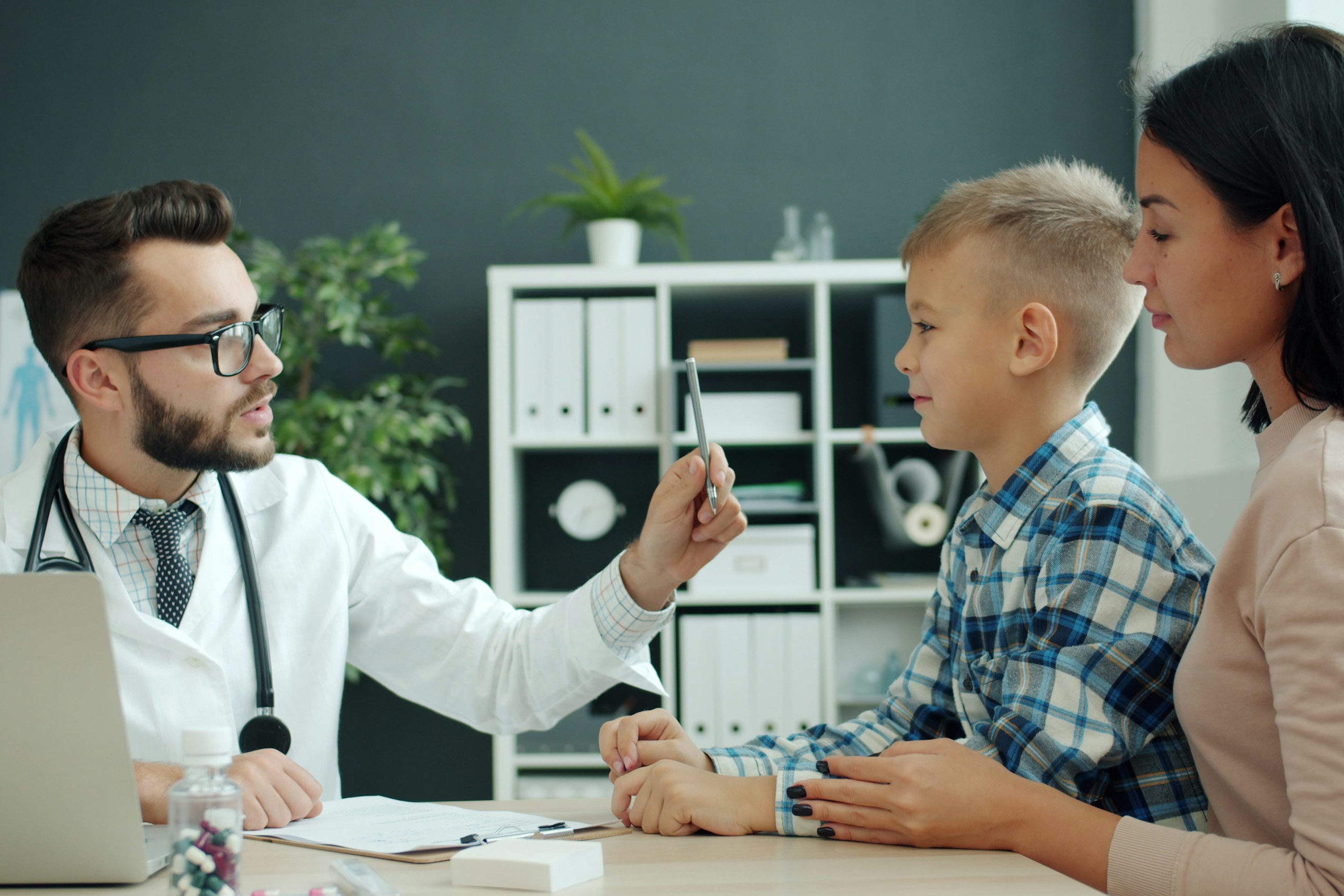 Medical consultation in a clinical setting